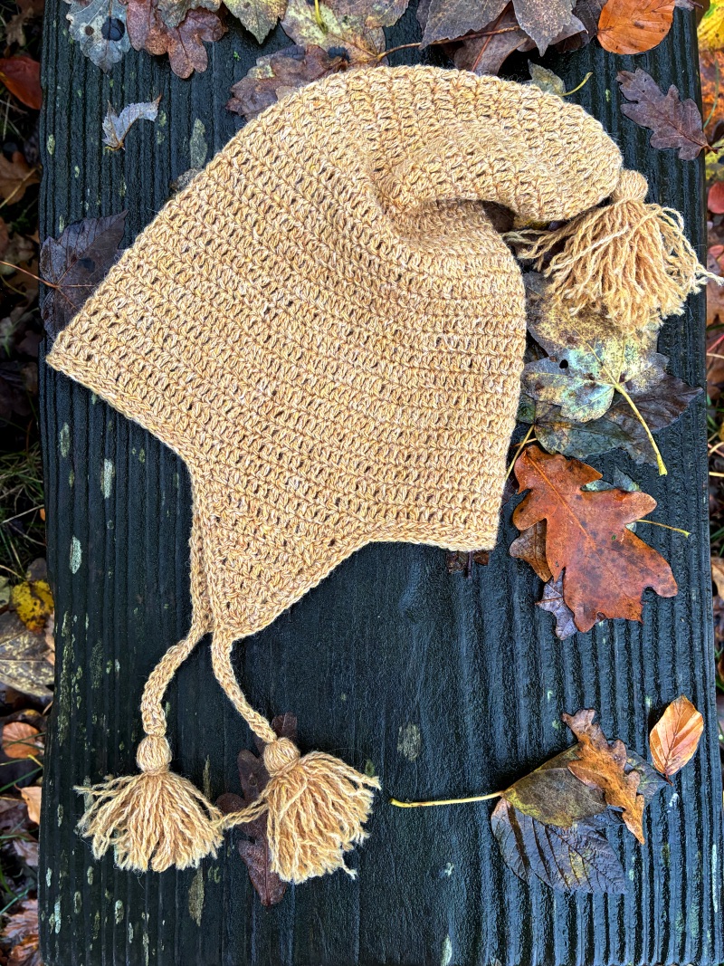 Hæklet øreklap hue til børn, hækleopskrift