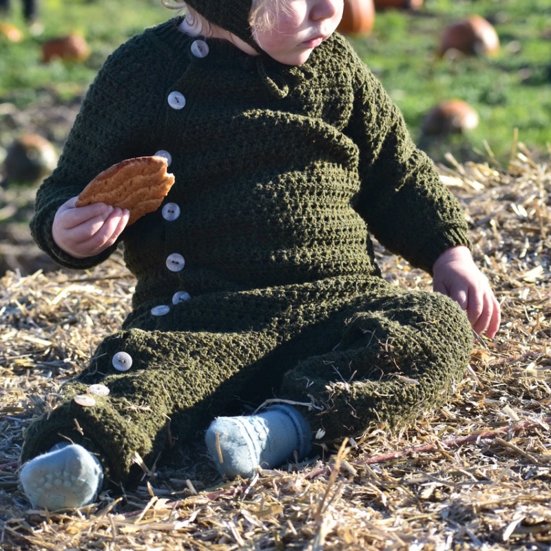 hæklet heldragt til baby